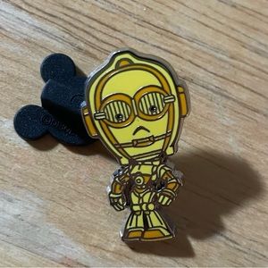 Disney C-3PO pin